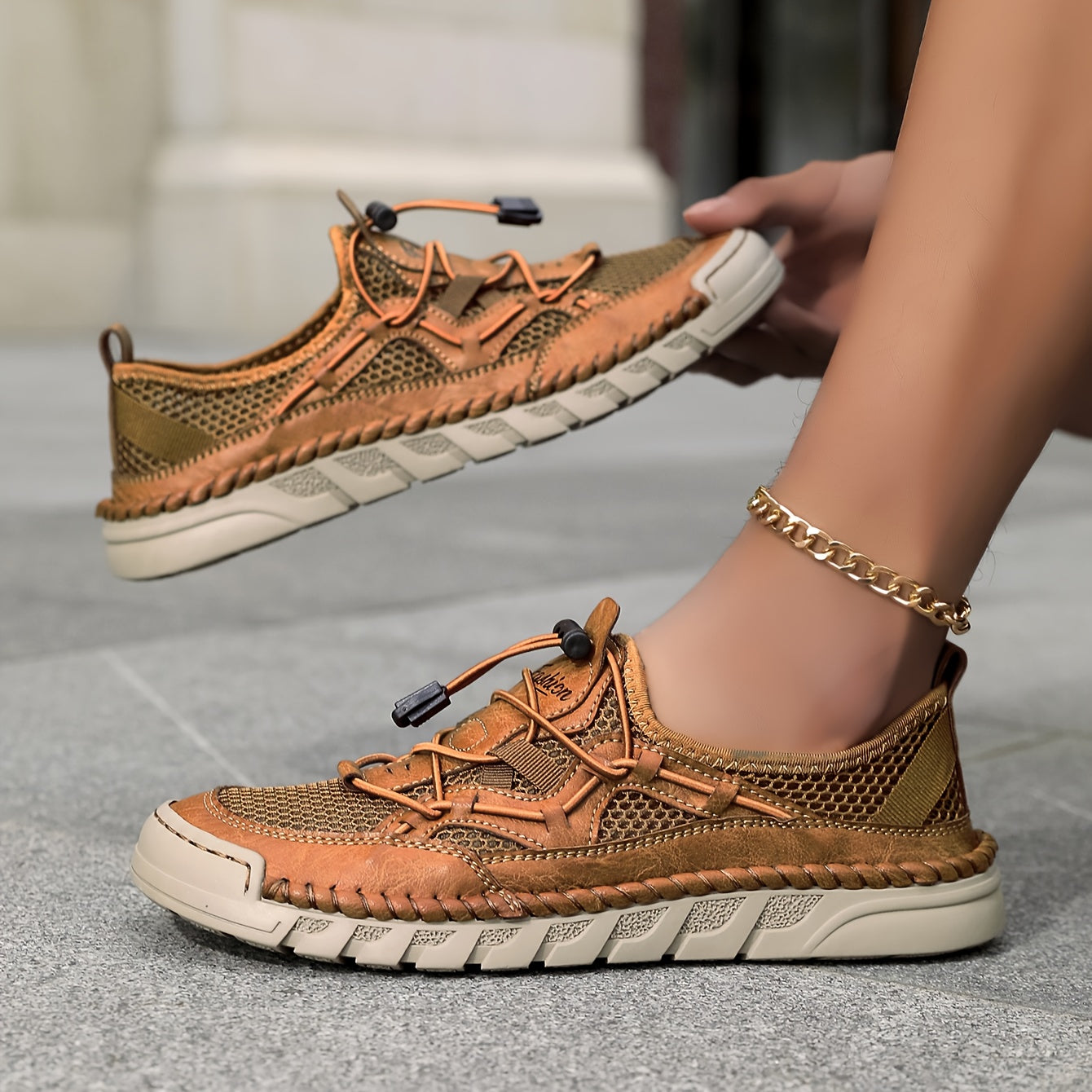 Elara – Der atmungsaktive Komfortschuh