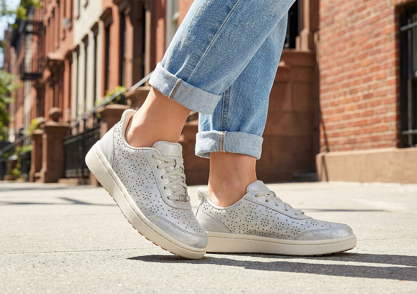 Elise - Der Hands-Free Komfort-Sneaker für stilvolle Tage