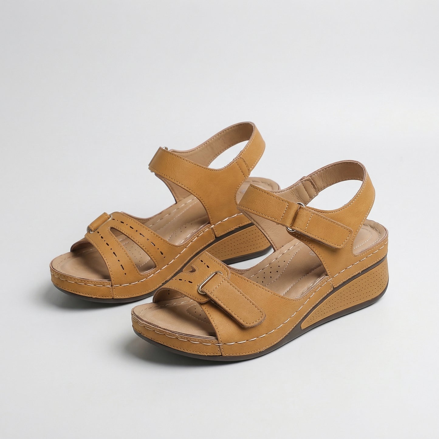 Sandy - Bequeme Orthopädische Sandalen mit Keilabsatz