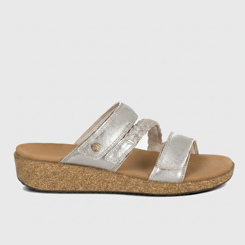 Carrie – Strahlender Glanz in edlem Platin