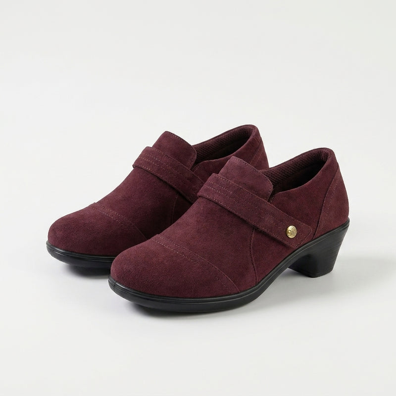 Eva – Warme Tiefe in leuchtendem Merlot